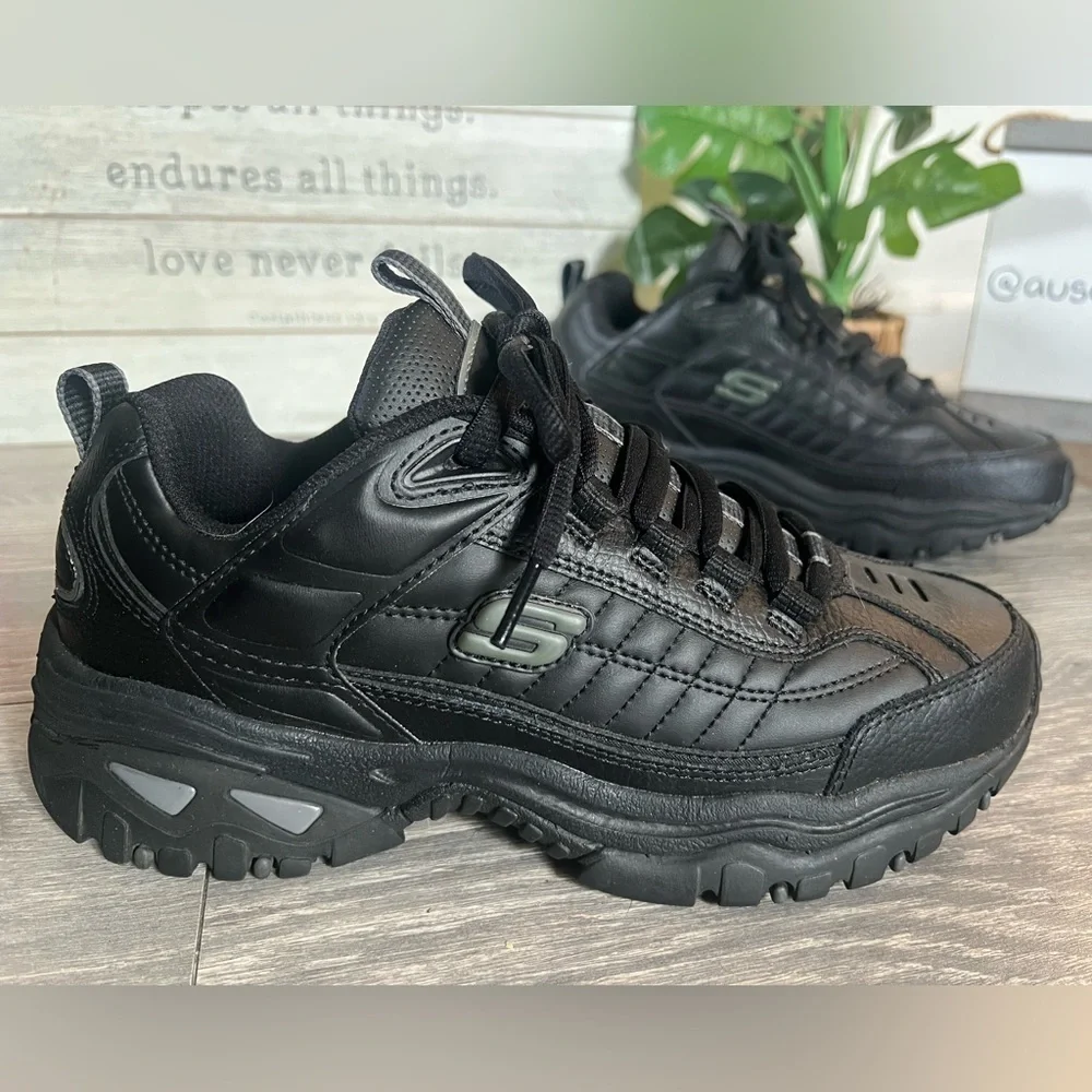 NEW! Skechers Sport Men's After Burn Leather Walking Sneakers. Size 7